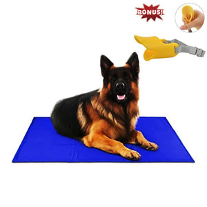 Free Paws Cooling Mat, Cooling Pad, S/M/L Available Comfort Cooler Non-Toxic Gel Mat for Kennels, Crates, Beds w/Pet Muzzle, Blue